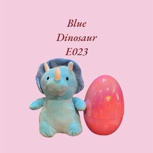 E023 NWT DINOSAUR HATCHLING